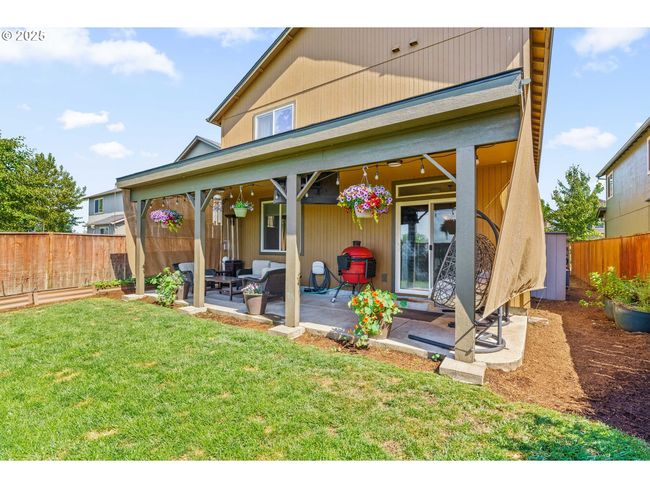 1972 Adelman Loop, House other with 3 bedrooms, 3 bathrooms and 2 parking in Eugene OR | Image 33