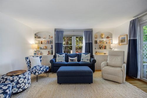 1-920 Main St, Osterville, MA, 02655-2037 | Card Image
