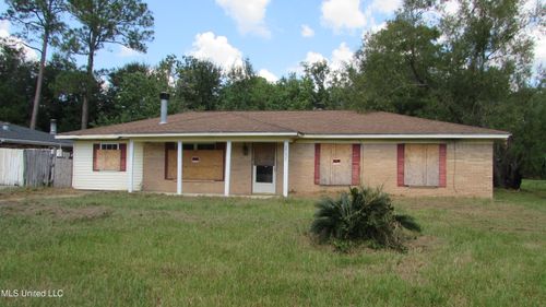 2537 W David Dr, Gulfport, MS, 39503-3775 | Card Image
