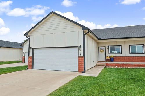 936 N Bayshore Street, Wichita, KS, 67212 | Card Image