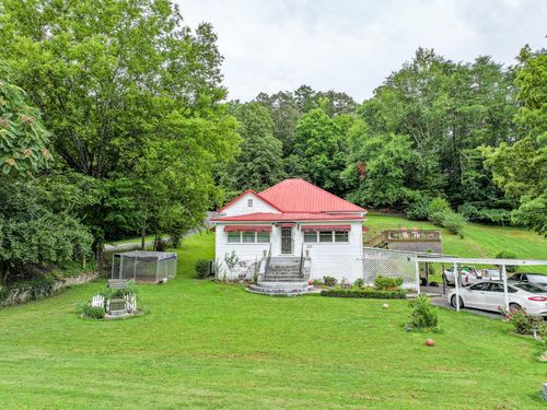 401 North St, Newport, TN, 37821-2045 | Card Image