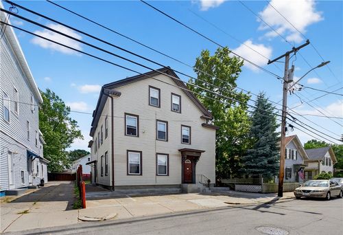 270 Central St, Central Falls, RI, 02863-2763 | Card Image