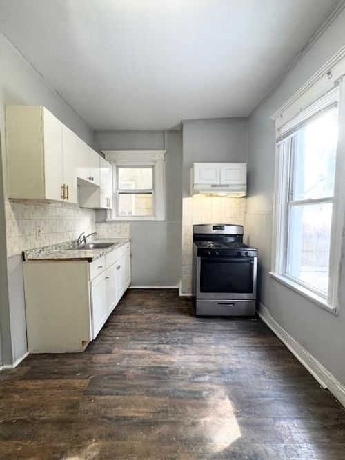 1-195 Winfield Ave, Jersey City, NJ, 07305-1891 | Card Image