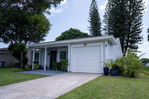 9060 Chrysanthemum Drive, Boynton Beach, FL, 33472 | Card Image