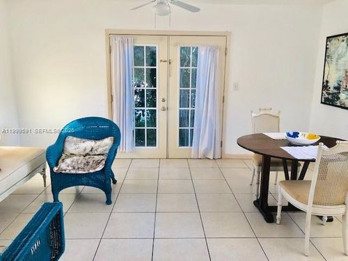 b-4230 Sw 11th St, Miami, FL, 33134 | Card Image