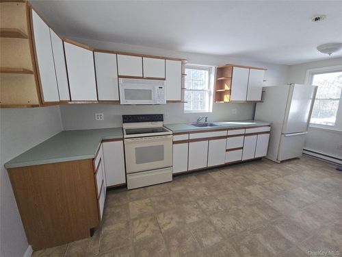 apt-2-50 Stein Rd, Pine Bush, NY, 12566-7511 | Card Image