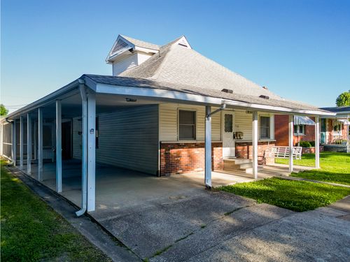 312 N 11th St, Herrin, IL, 62948-3206 | Card Image