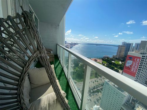 3707-244 Biscayne Blvd, Miami, FL, 33132-2352 | Card Image