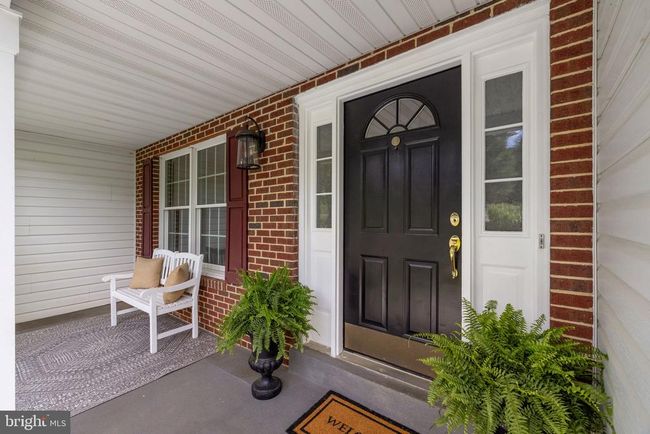 5722 Pond View Ln, House other with 4 bedrooms, 4 bathrooms and null parking in Broad Run VA | Image 12