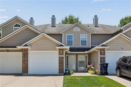 10657 46th St, Kansas City, MO, 64133-3875 | Card Image