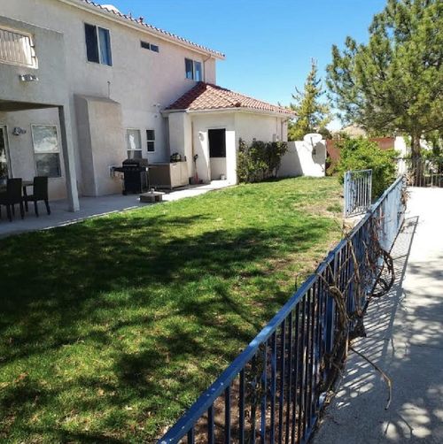 8808 Vallejo Pl Ne, Albuquerque, NM, 87122-2631 | Card Image