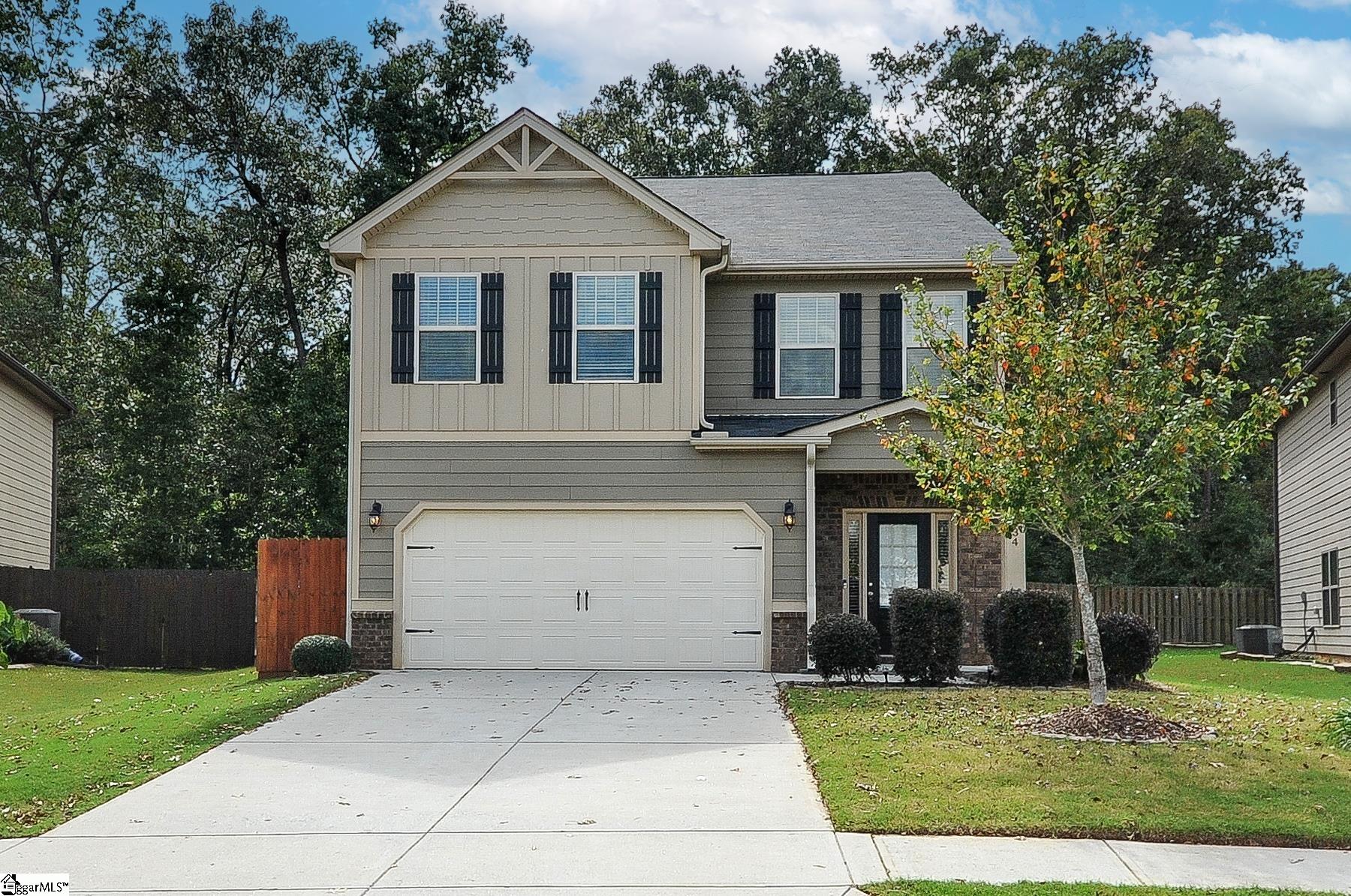 Deer Dr, Greenville, SC 29611