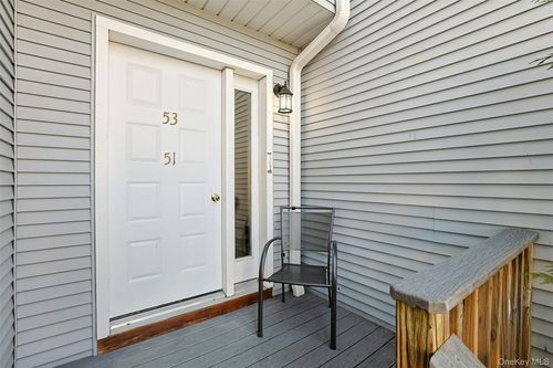 b341-51 Vista Dr, Nanuet, NY, 10954-3822 | Card Image