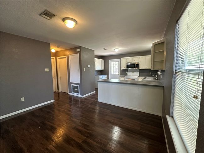406 Bayview Blvd, House other with 3 bedrooms, 2 bathrooms and 2 parking in Portland TX | Image 6