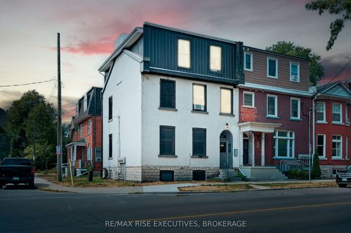 160 King St E, Kingston, ON, K7L3A2 | Card Image
