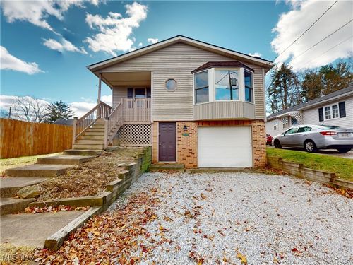 1144 Benton St, Barberton, OH, 44203-7453 | Card Image