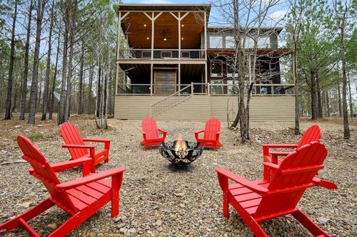 19 Berry Ct, Broken Bow, OK, 74728-2853 | Card Image