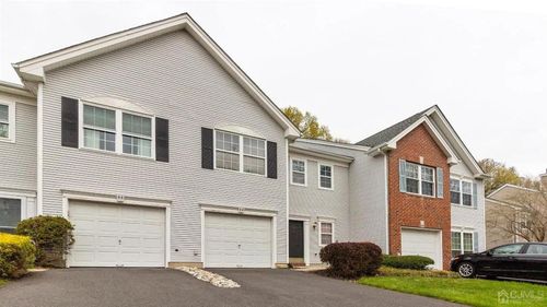 42 Pennsbury Way, East Brunswick, NJ, 08816-5268 | Card Image