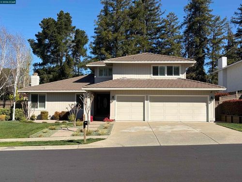 216 Royal Saint Ct, Danville, CA, 94526-5407 | Card Image