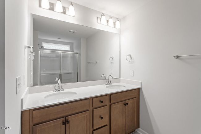 Primary Bath 1 | Image 8