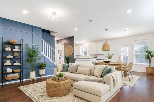 9011 Pin Brush Dr, Austin, TX, 78748-6877 | Card Image