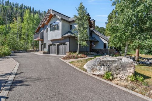 2911 Inverness, Steamboat Springs, CO, 80487-8919 | Card Image