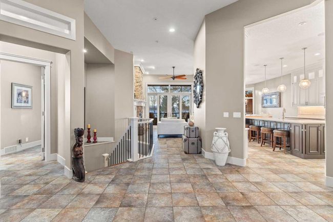 31 Summit Pointe Dr, House other with 4 bedrooms, 5 bathrooms and 4 parking in Heritage Pointe AB | Image 9