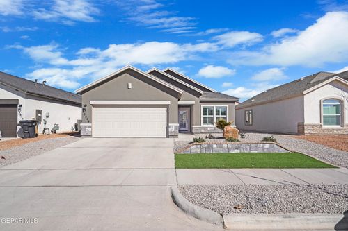 13849 Carolina Ponce Ave, El Paso, TX, 79901 | Card Image