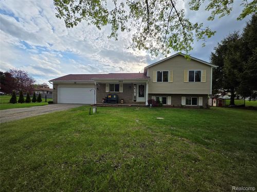 3435 Rockledge Ln, Lapeer, MI, 48446-8737 | Card Image
