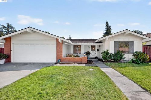 7918 Hillsboro Ct, Pleasanton, CA, 94588-3618 | Card Image