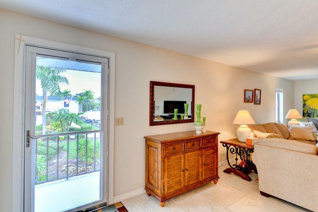 9I - 5400 34th Street W, Condo with 2 bedrooms, 2 bathrooms and null parking in Bradenton FL | Image 3