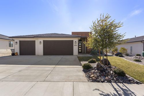 3084 E Fuchsia Dr, St. George, UT, 84790-1976 | Card Image