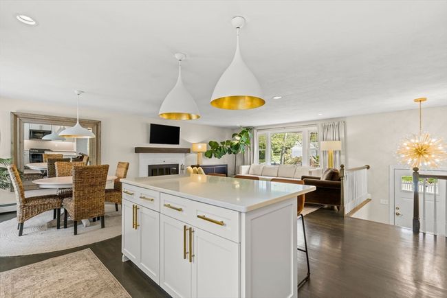 40 Brewster Rd, House other with 3 bedrooms, 2 bathrooms and 3 parking in Cohasset MA | Image 9