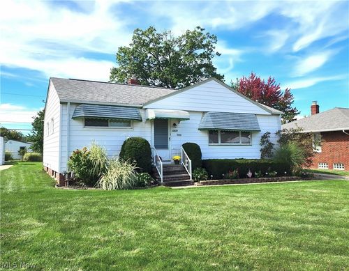 1834 Rush Rd, Wickliffe, OH, 44092-1131 | Card Image