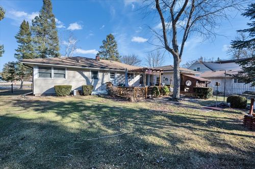 1200 Hillside Vw, Algonquin, IL, 60102-2525 | Card Image