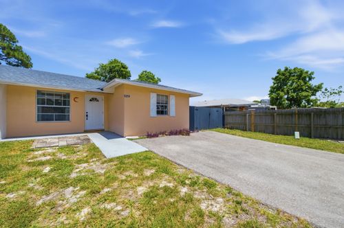 5256 Cannon Way, West Palm Beach, FL, 33415-4005 | Card Image