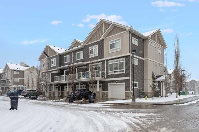 513 Skyview Ranch Grove Ne, Home with 2 bedrooms, 2 bathrooms and 2 parking in Calgary AB | Image 1