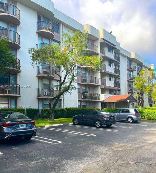 203-b-2701 Riverside Dr, Coral Springs, FL, 33065-1003 | Card Image