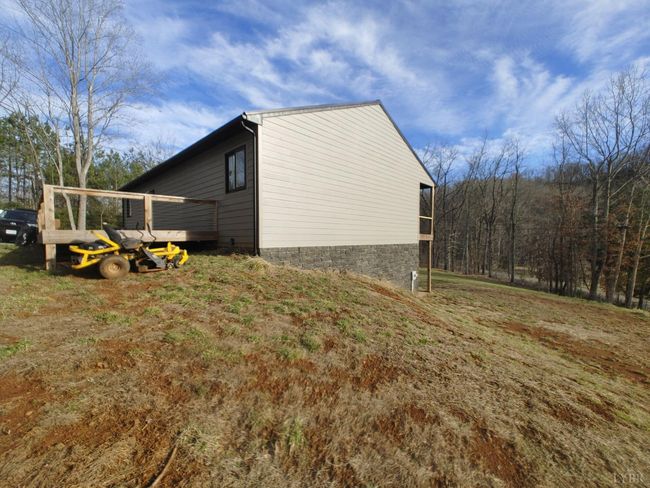 8915 Charlemont Rd, House other with 3 bedrooms, 3 bathrooms and null parking in Goode VA | Image 83