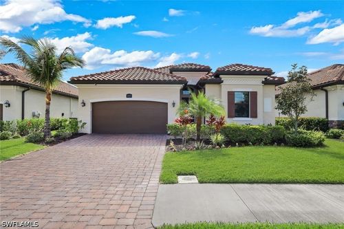 28029 Foxrock Ct, BONITA SPRINGS, FL, 34135-3123 | Card Image