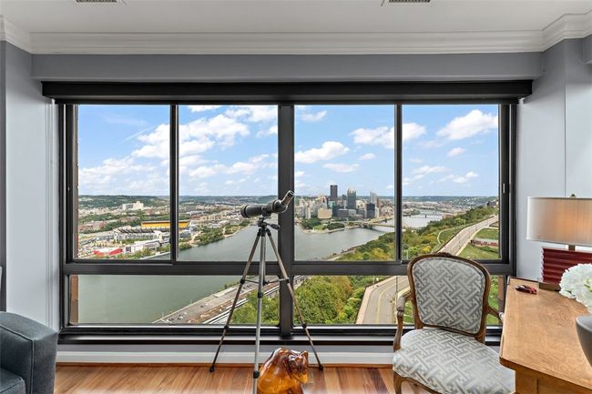APT-1102 - 1700 Grandview Ave, Condo with 2 bedrooms, 2 bathrooms and 2 parking in Mt Washington PA | Image 4