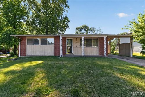 10336 Deem Dr, Saint Louis, MO, 63136-3203 | Card Image