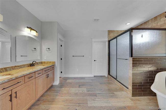 Living Dining | Image 7