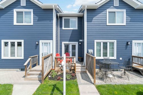 11-5 River Rd, Grand Bend, ON, N0M1T0 | Card Image