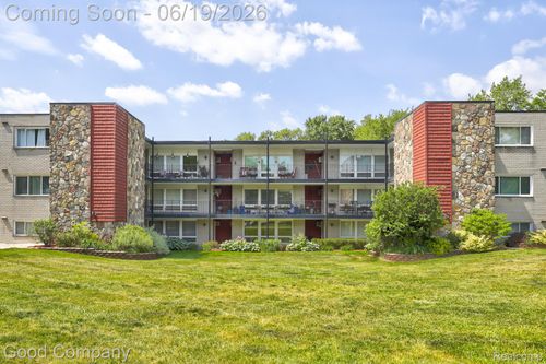 4-4345 Crooks Rd, Royal Oak, MI, 48073-1962 | Card Image