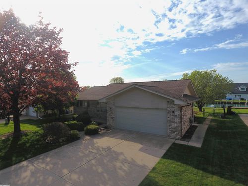 7332 Aqua Isle Dr, Clay, MI, 48001-4202 | Card Image