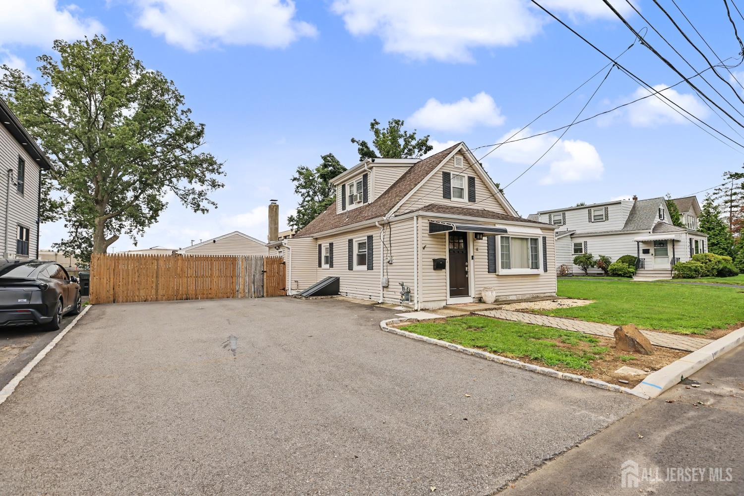 Residential in Avenel 2