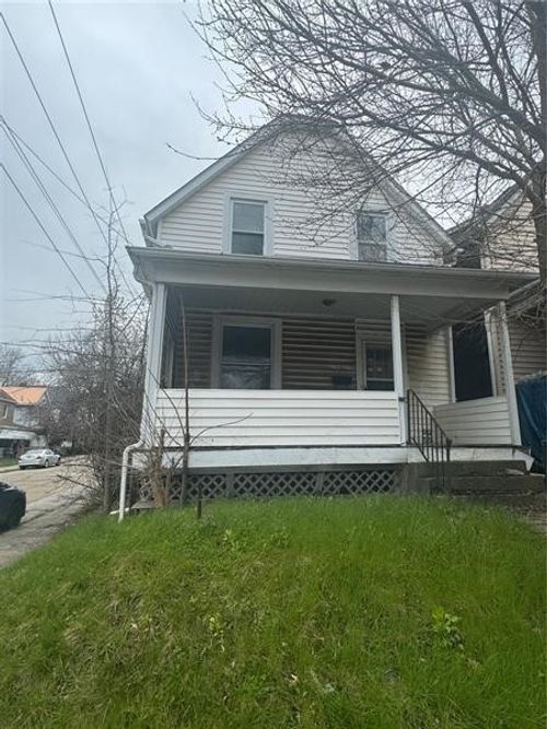 201 Locust St, New Kensington, PA, 15068-5621 | Card Image