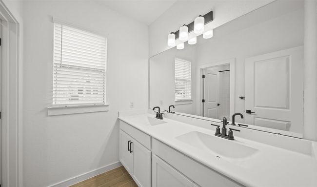 Hall bath (*Photo not of actual home and used for illustration purposes only.) | Image 12