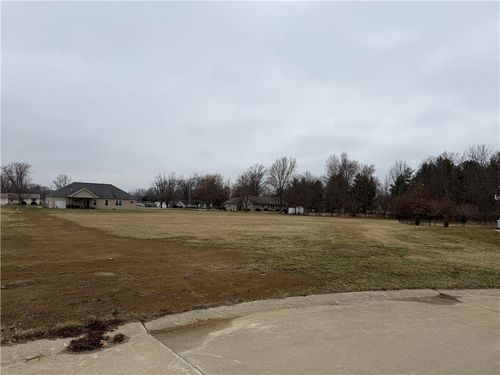 2202 Deer Run Court, Decatur, IL, 62521 | Card Image